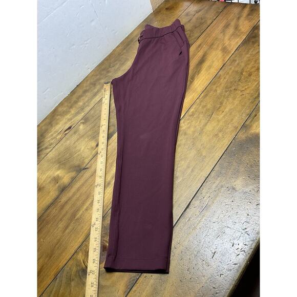 Lululemon Burgundy On The Fly Elastic Waist Drawstring 7/8 Womens Pants 6 - Picture 11 of 11